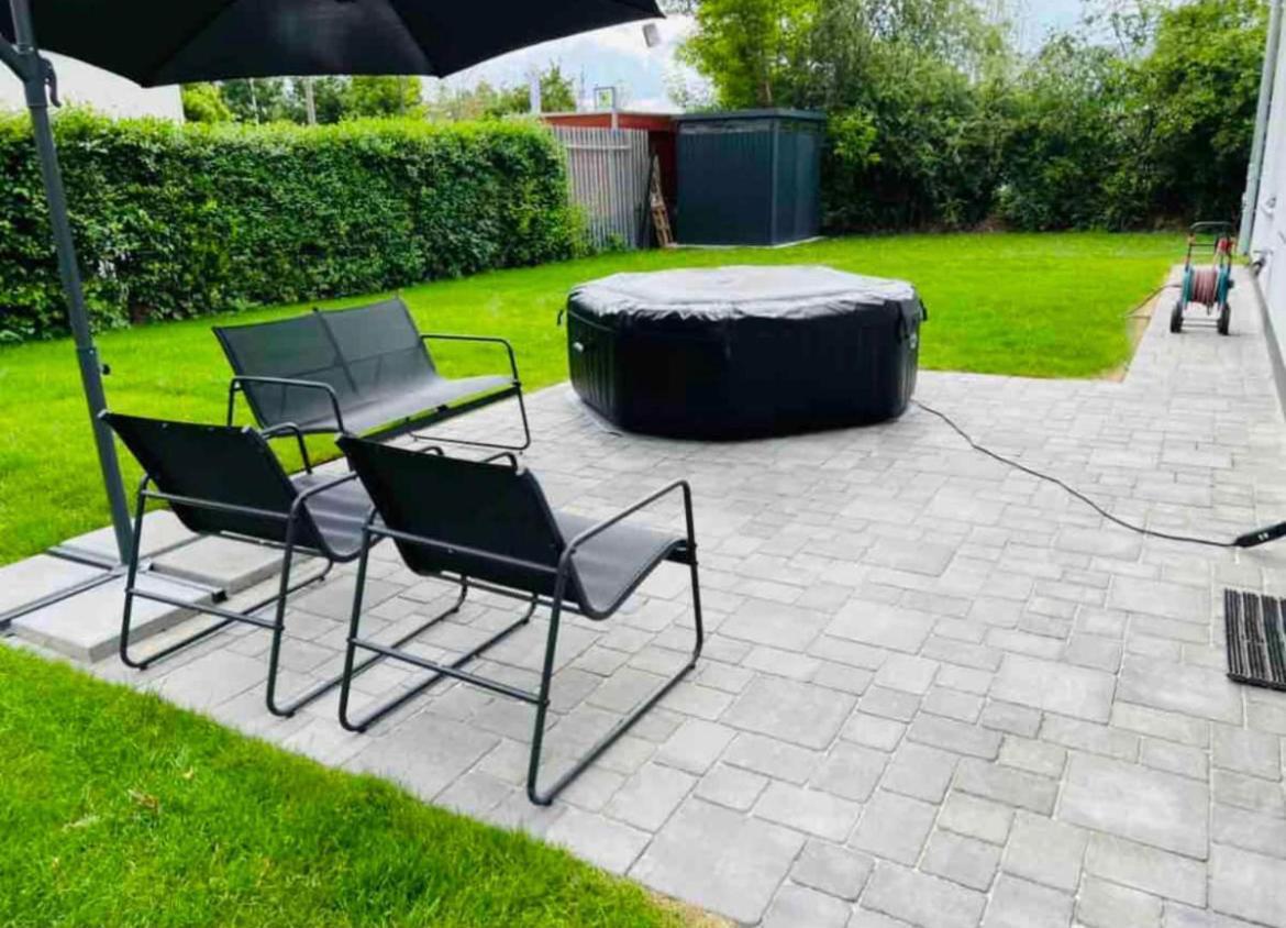 Haushalfte Mit Garten, Kamin, Grill & Whirlpool Nahe Ber Villa Berlin Kültér fotó