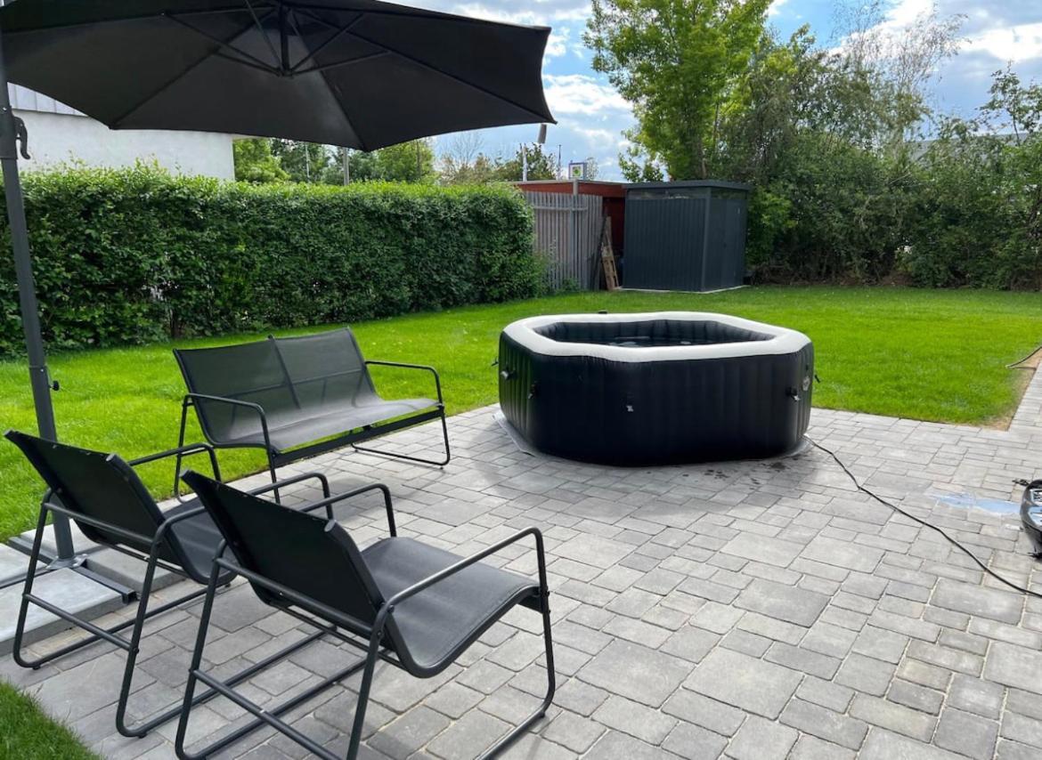 Haushalfte Mit Garten, Kamin, Grill & Whirlpool Nahe Ber Villa Berlin Kültér fotó