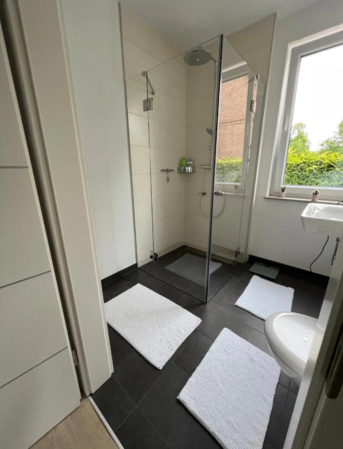Haushalfte Mit Garten, Kamin, Grill & Whirlpool Nahe Ber Villa Berlin Kültér fotó